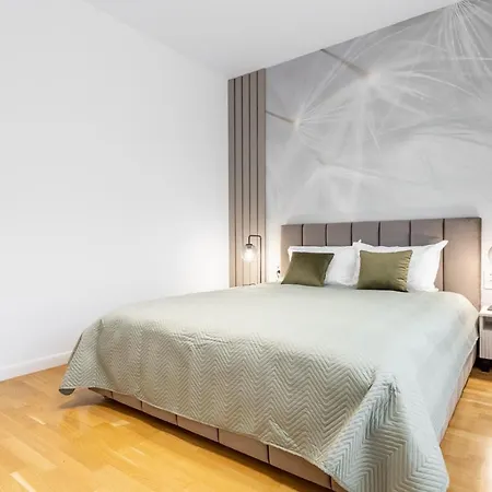 Luxuria Toff Dominium * Bucharest