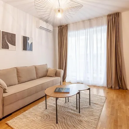 Luxuria Toff Dominium Apartment *